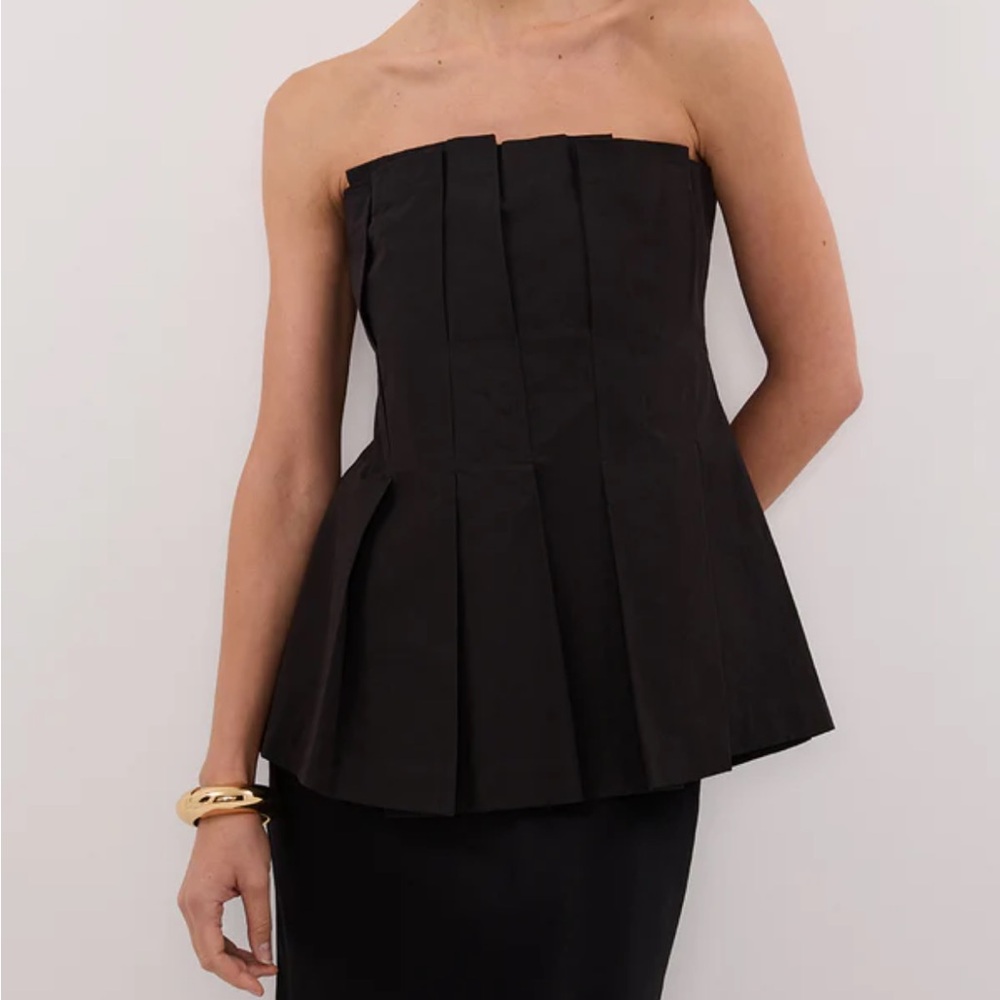NWT DISSH Lilly pleated top